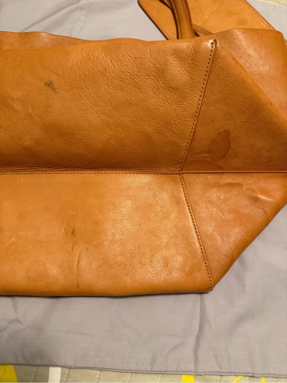 Mansur Gavriel Large Everyday Tote Bag + Zip Pouch | Italian Leather | Tan/Cuoio - Picture 8 of 13